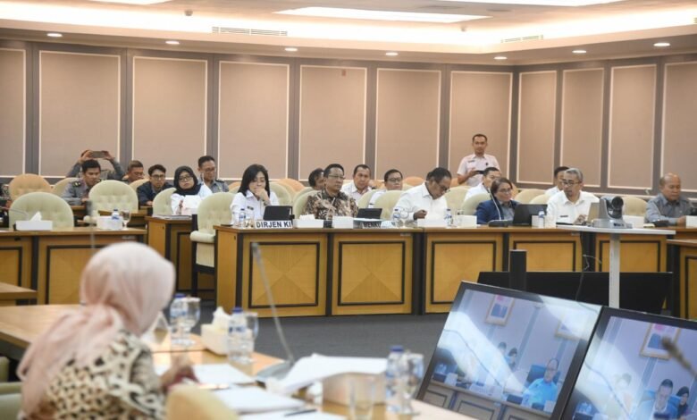 Rapat Kemenkumham bersama tim Pansus DPR RI di gedung DPR untuk menuntaskan pembahasan RUU Paten, Selasa (27/8/2024) (doc/ist)