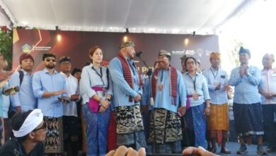 Acara press konferensi paslon Cagub dan Cawagub Mulia-PAS setelah pendaftaran berkas di KPU Provinsi Bali, Kamis (29/8/2024)