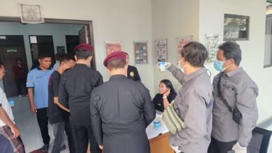 Lembaga Pemasyarakatan (Lapas) Kelas IIA Kerobokan menggelar razia gabungan bekerjasama dengan Aparat Penegak Hukum, yaitu Kodim 1611/Badung, Polres Badung, dan BNN Kabupaten Badung. (Ist)