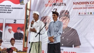 Warga Busungbiu menegaskan komitmen untuk memenangkan pasangan calon (paslon) nomor 2 Wayan Koster dan I Nyoman Giri Prasta (Koster-Giri) dalam kontestasi Pilkada Bali 2024. (Ist)
