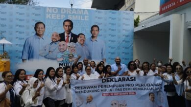 Pasangan calon (paslon) Made Muliawan Arya alis De Gadjah dan Putu Agus Suradnyana (Mulia-PAS) bakal melibatkan kaum perempuan jika terpilih pada Pemilihan Gubernur (Pilgub) Bali. (red)