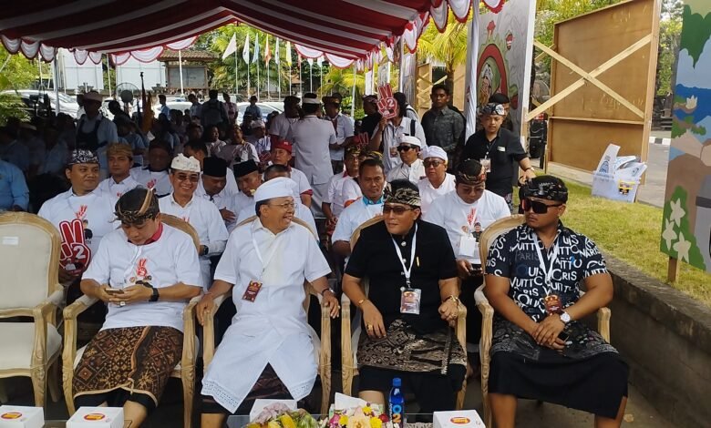 Pasangan calon (paslon) Wayan Koster-I Nyoman Giri Prasta (Koster-Giri) mendapatkan nomor urut dua dalam kontestasi Pemilihan Gubernur (Pilgub) Bali 2024. (red)