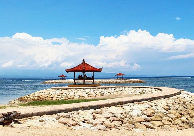 Ilustrasi Pantai Sanur di Denpasar, Bali. (ist)