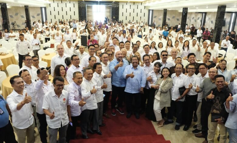 Pasangan Calon (Paslon) Gubernur Bali dan Wakil Gubernur Bali Made Muliawan Arya - Putu Bali Agus Suradnyana (Mulia-PAS) menghadiri hearing yang diselenggarakan Bali Tourism Board (BTB) Gabungan Industri Pariwisata Indonesia (GIPI) Bali di Jimbaran, Jumat (25/10/2024). (ist)