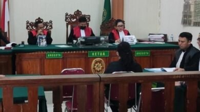 Sidang perkara pidana yang melibatkan terdakwa berinisial dr. SOM kembali berlanjut pada Selasa, 29 Oktober 2024, dipimpin oleh I Putu Agus Adi Antara, S.H., M.H.