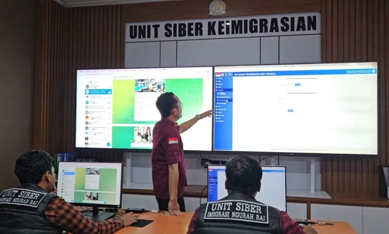 Kantor Imigrasi Kelas I Khusus TPI Ngurah Rai membentuk Unit Siber Keimigrasian yang bertugas melakukan pengawasan digital, menganalisis data aktivitas orang asing di media sosial, serta menyusun laporan rutin terkait pelanggaran yang terdeteksi. (Dok/Ist).