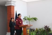 Lapas Kelas IIA Kerobokan gelar Apel Siaga Pengamanan yang oleh Kanwil Kemenkumham Bali dalam rangka menyambut perayaan Natal 2024 dan Tahun Baru 2025, Senin (23/12/2024). (Dok/ist).