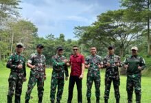 Kepala Lembaga Pemasyarakatan (Lapas) Kelas IIA Jember, RM. Kristyo Nugroho, melakukan kunjungan ke Markas Brigadir Infanteri (Brigif) 9/Dharaka Yudha/2 Kostrad di Jember, Kamis (13/3/2025). (Dok.istimewa).