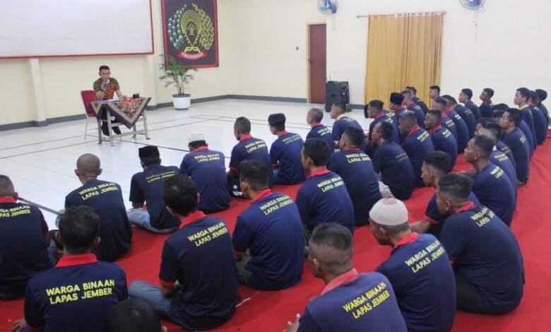 Lembaga Pemasyarakatan (Lapas) Kelas IIA Jember membekali Warga Binaan Pemasyarakatan (WBP) dengan keterampilan dan nilai-nilai kehidupan yang lebih baik, Sabtu, (15/3/2025). (Dok.istimewa).
