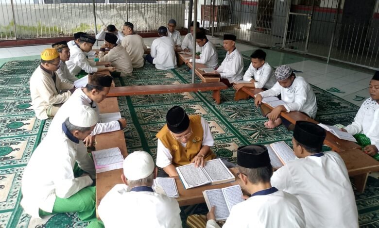 Lembaga Pemasyarakatan (Lapas) Kelas IIA Jember melakukan kegiatan Tadarus Al Qur'an dan Kajian Hadis selama bulan Ramadhan. (Dok.istimewa)