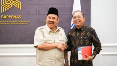Gubernur Bali, Wayan Koster, melakukan audiensi dengan Menteri Perencanaan Pembangunan Nasional (PPN)/Kepala Bappenas, Prof. Rachmat Pambudy. (dok.istimewa)