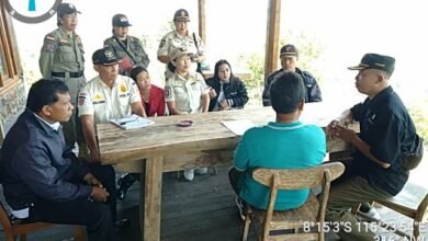 Kepala UPTD Kesatuan Pengelolaan Hutan (KPH) Bali Timur, Made Maha Widyartha saat memberikan klarifikasi resmi terkait pemberitaan viral di media sosial mengenai dugaan penebangan dan pembangunan liar di kawasan Hutan Suter, Kecamatan Kintamani, Kabupaten Bangli. (dok.istimewa)