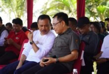 Sekretaris Daerah Provinsi Bali, Dewa Made Indra saat menghadiri peringatan World Rabies Day di Rest Area Desa Pengeragoan, Kecamatan Pekutatan, Jembrana, Minggu (28/9/2025). (dok.istimewa)