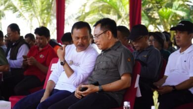 Sekretaris Daerah Provinsi Bali, Dewa Made Indra saat menghadiri peringatan World Rabies Day di Rest Area Desa Pengeragoan, Kecamatan Pekutatan, Jembrana, Minggu (28/9/2025). (dok.istimewa)