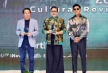 Ketua Dekranasda Provinsi Bali, Ibu Putri Suastini Koster saat menghadiri Bali Fashion Parade (BFP) 2025 Session 2 di TS Suites, Seminyak, Kuta, Minggu (31/8/2025). (dok.istimewa)
