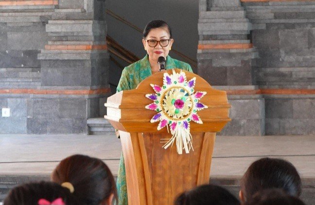 Duta PSBS Provinsi Bali, Ny. Putri Koster. (dok.istimewa)