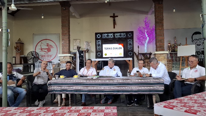 Teras Dialog bertema “Kredibilitas Konten di Media Sosial” digelar di Rumah Sinergi, Jalan Tukad Musi I No. 5, Denpasar pada Kamis (18/12/2025). (dok.Rahma)