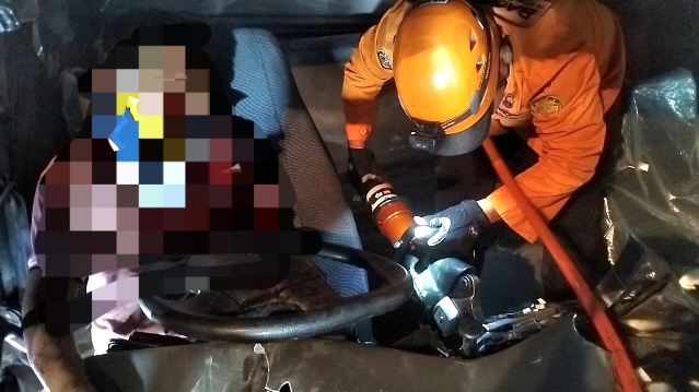 Kecelakaan truk tronton di Jalan Labuan Sait, Desa Labuan Sait, Kecamatan Kuta Selatan, Kabupaten Badung, Rabu (28/1/2026) dini hari. (dok.sar)