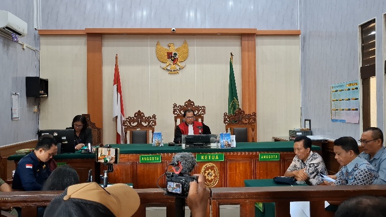 Suasa sidang praperadilan dengan agenda penyampain kesimpulan masing-masing pihak, di Pengadilan Negeri Denpasar, Jumat (6/2/2026). (dok.Rahma)