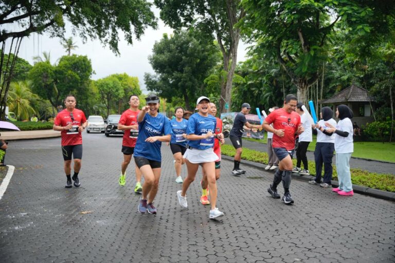 Suasana Mobile Run The Islan by MStyle di Nusa Dua, Kuta Selatan, Kabupaten Badung, Minggu (1/2/2026).