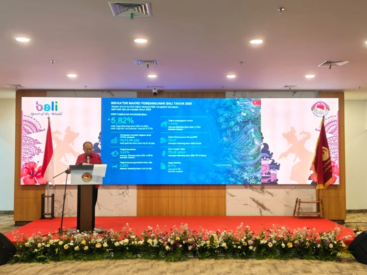 Gubernur Bali Wayan Koster saat menghadiri pelantikan Ketua NCPI Bali. (Dok. Istimewa)