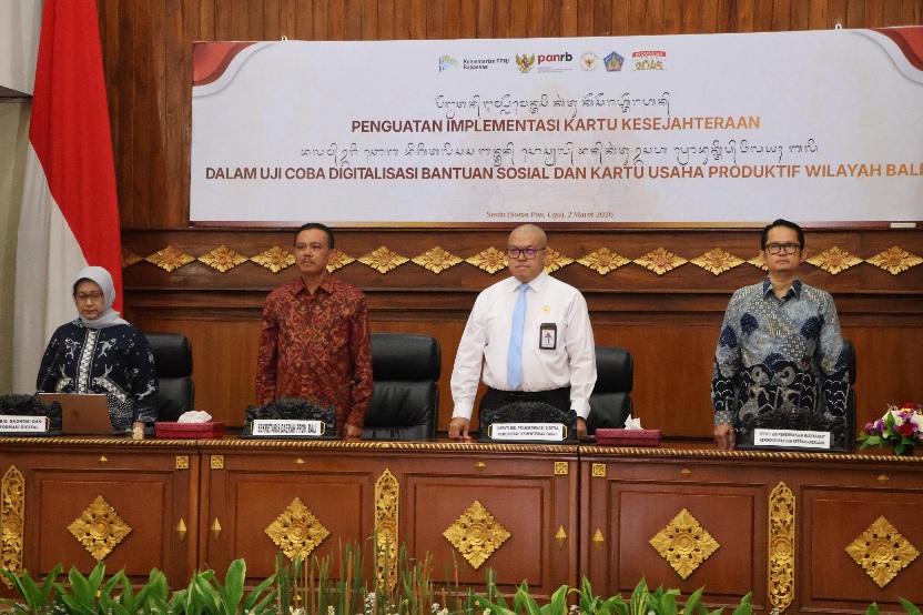 Audiensi penguatan implementasi digitalisasi kartu kesejahteraan dan kartu usaha produktif di Gedung Wiswa Sabha Utama, Kantor Gubernur Bali, Senin (2/3/2026). (dok: istimewa)