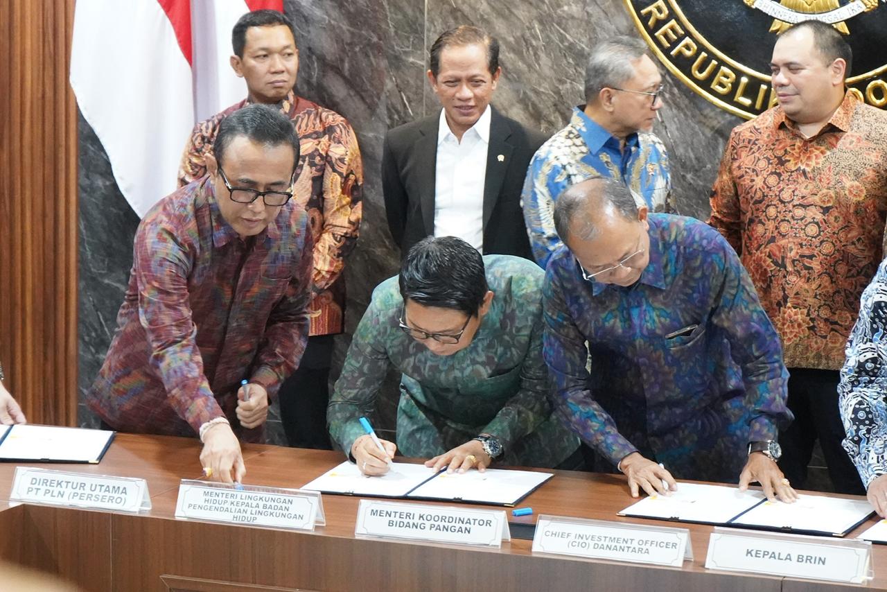 Pemprov Bali bersama pemerintah pusat menandatangani nota kesepahaman (MoU) pembangunan fasilitas Pengolahan Sampah menjadi Energi Listrik (PSEL) di Jakarta, Selasa (21/4/2026). (dok: istimewa)