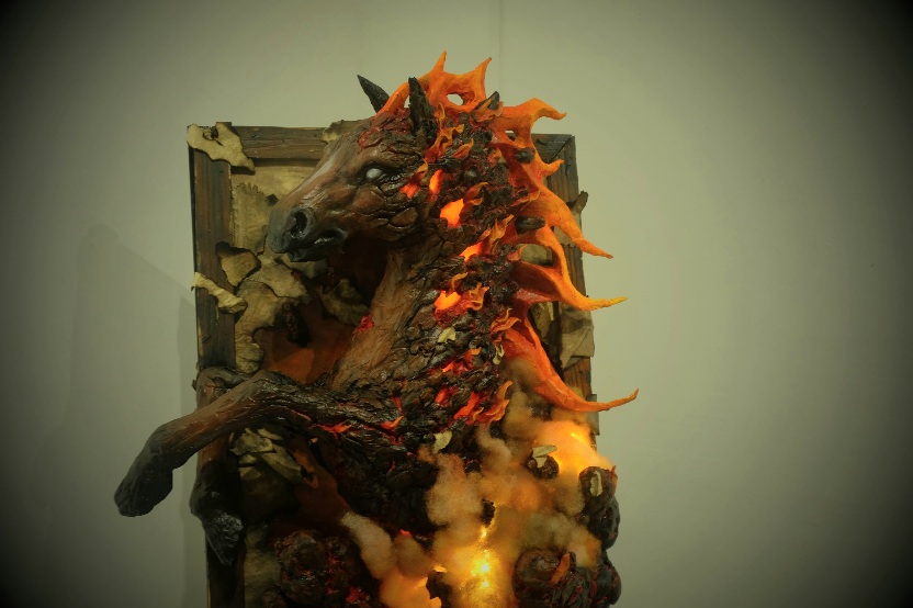 Salah satu karya "Kuda Api" di pameran bertajuk Arka Umbara: Journey Through The New Dawn yang berlangsung di TAT Art Space, Denpasar. (dok: istimewa)