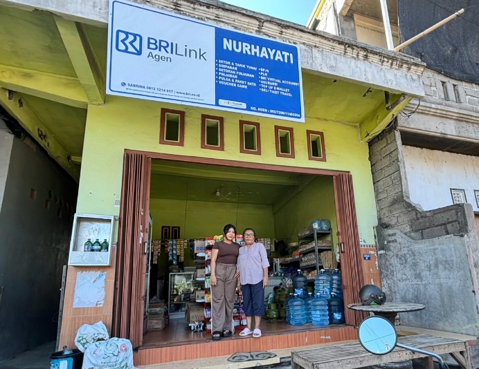 Desak Hidayanti Damuri, salah satu Agen BRILink di Kabupaten Klungkung. (dok: realitasbali)