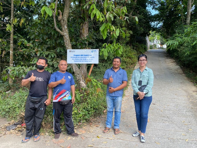 BRI Salurkan CSR Rp250 Juta untuk Jalan Beton Akses Pertanian di Bebetin