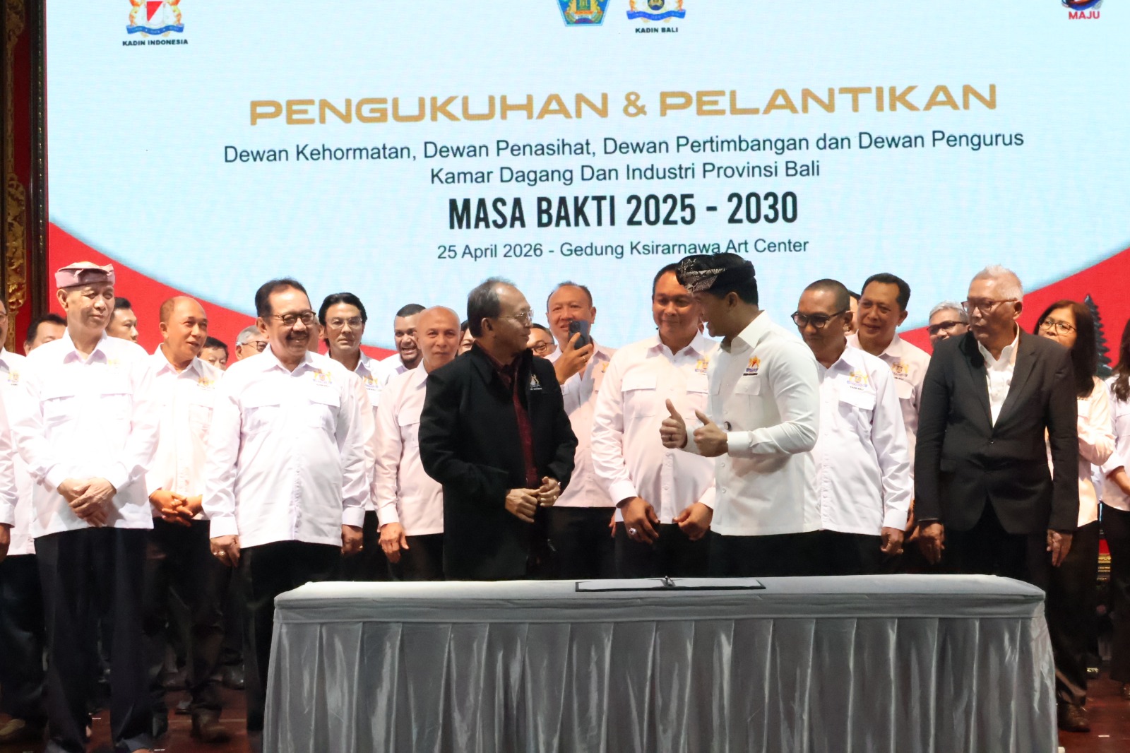 Gubernur Bali saat menghadiri Pengukuhan dan Pelantikan Kepengurusan KADIN Bali masa bakti 2025–2030 di Art Centre Denpasar, Sabtu (25/4/2026). (dok: istimewa)