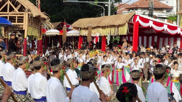 Gelaran pembukaan Pesta Kesenian Bali (PKB) XLVIII, di kawasan Monumen Puputan Bajra Sandhi, Renon, Sabtu (13/6/2026). (dok: Rahma)