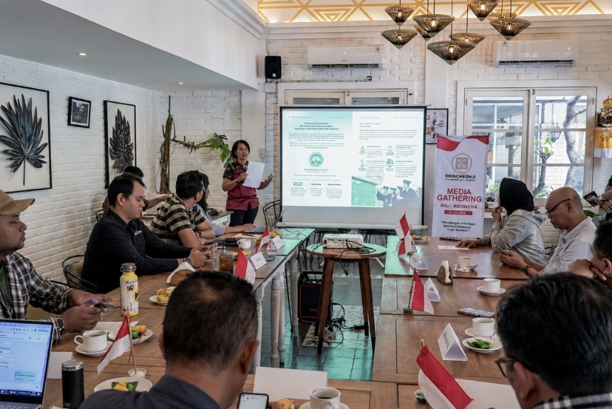 Shincheonji Church of Jesus dalam kegiatan media gathering yang digelar di Denpasar, Kamis (23/7/2026). (dok: istimewa)