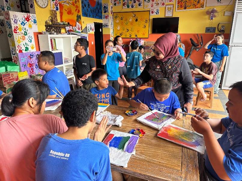 Kantor Wilayah Kementerian Hukum Bali kunjungi Yayasan Sehati Autis Bali dan Panti Guna Dria Raba, Selasa (11/8/2026). (dok: istimewa)