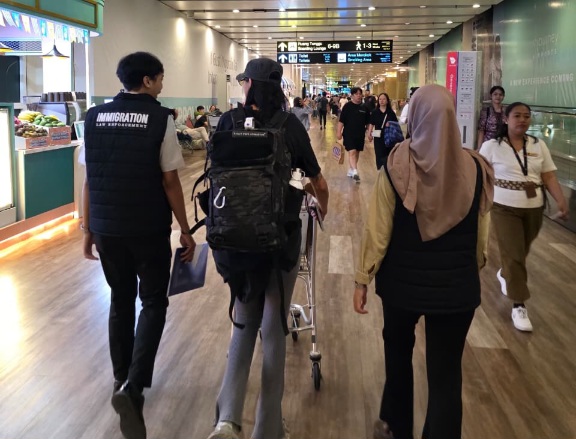 Kantor Imigrasi Kelas I Khusus TPI Ngurah Rai deportasi 17 warga negara asing (WNA) sepanjang bulan September 2026. (dok: istimewa)