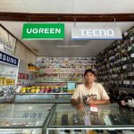 Kusuma Yudha pemilik usaha ponsel Yuda Cell di Bangli. (dok: istimewa)
